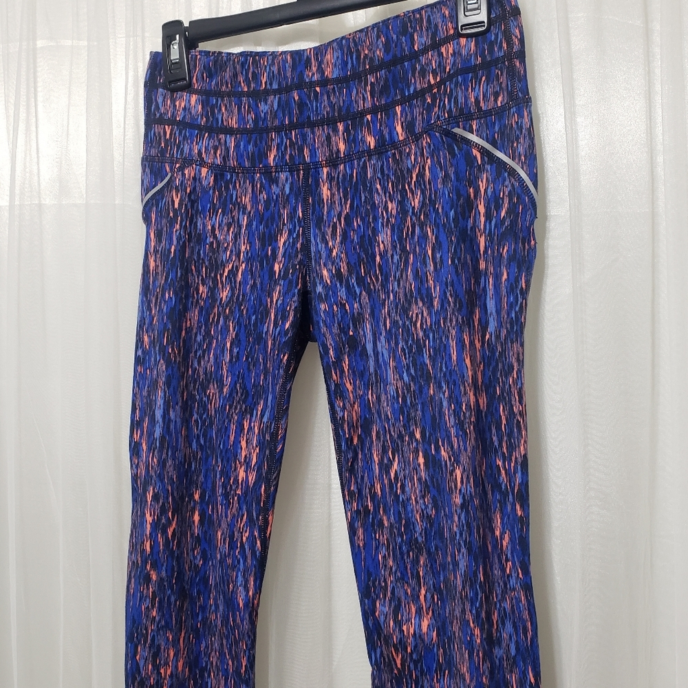 Athleta Sz S Reptile Relay Capri Leggings 212405 - Picture 4 of 14